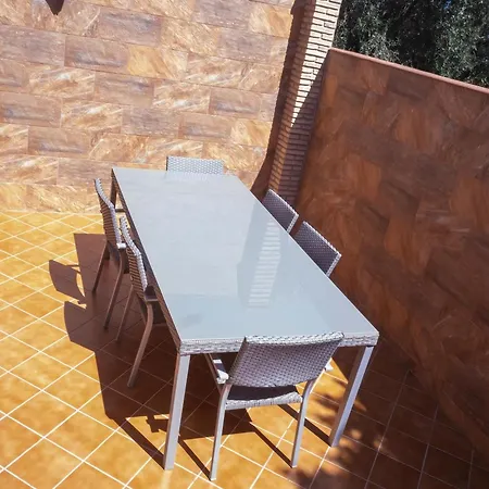Casa Familiar Con Terraza Privada Cerca De Playas En Conil - Es-180-238 *